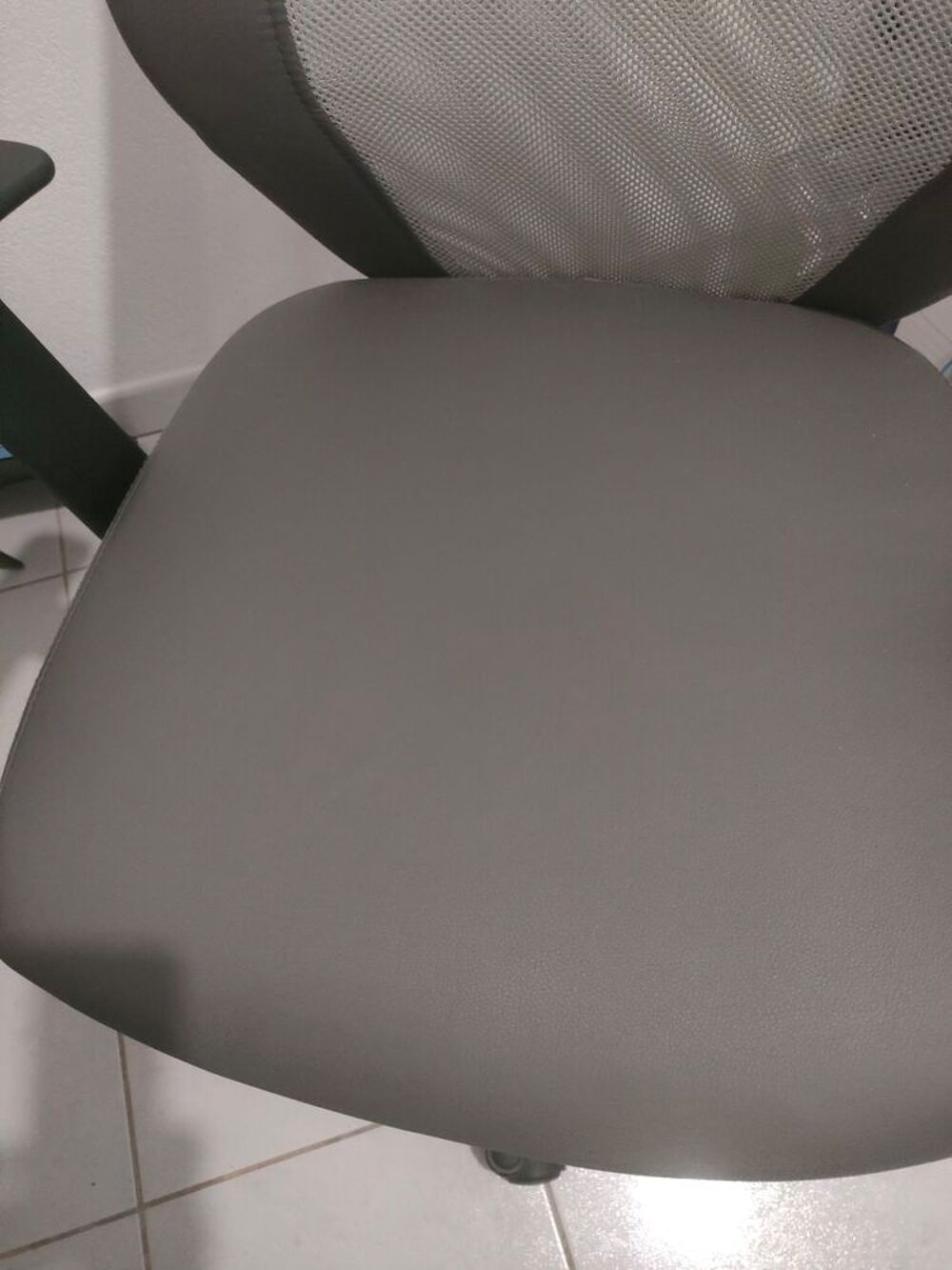 Fauteuil BUREAU gris et noir Meubles
