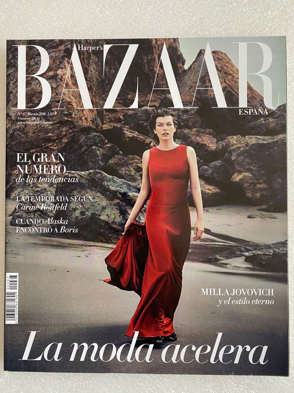 HARPER'S BAZAAR Magazine N67 mars 2016 Milla Jovovich Livres et BD
