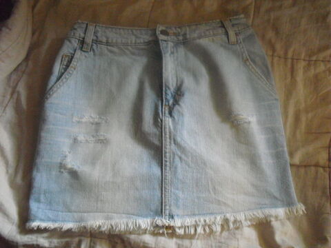 JUPE en jean d�lav� motifs modes base frang� NEUVE H et M 8 Lyon 5 (69)