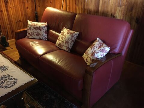  CANAPE CONVERTIBLE CUIR ROUGE / BORDEAUX 400 Massy (91)