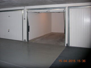  Parking / Garage à louer 12 m² Saint-raphaël