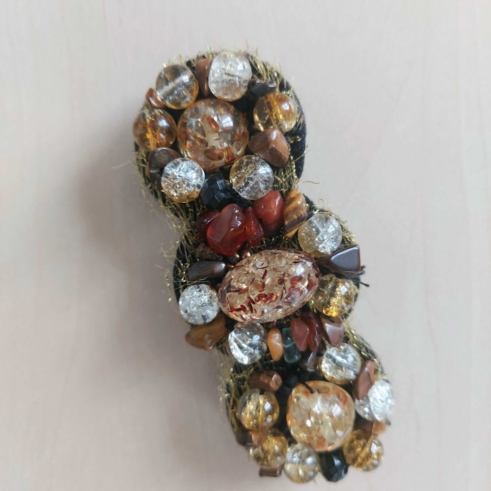 Broche &agrave; cheveux Vêtements
