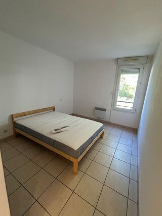  Appartement à louer 3 pièces 83 m²