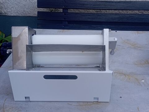 Laminoir manuel � p�te m�tal et plastique 350 Feurs (42)