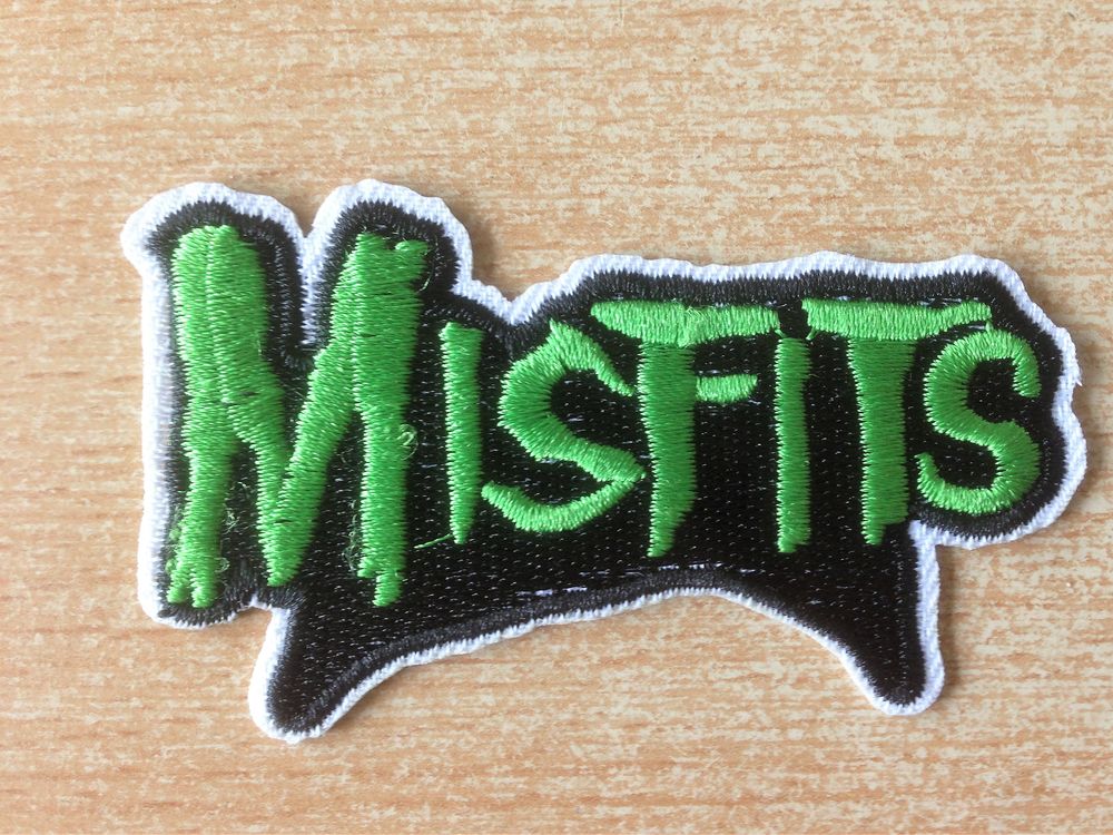 &eacute;cusson brod&eacute; logo misfits 7,5x4,5 cm 