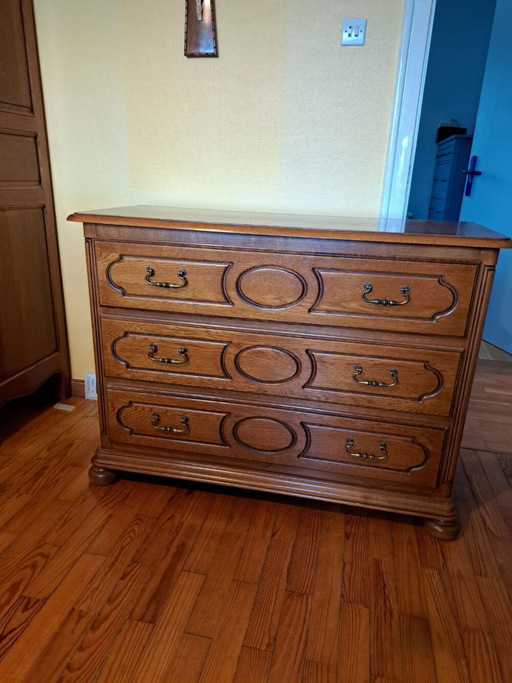 A saisir chambre compl&egrave;te ! Meubles