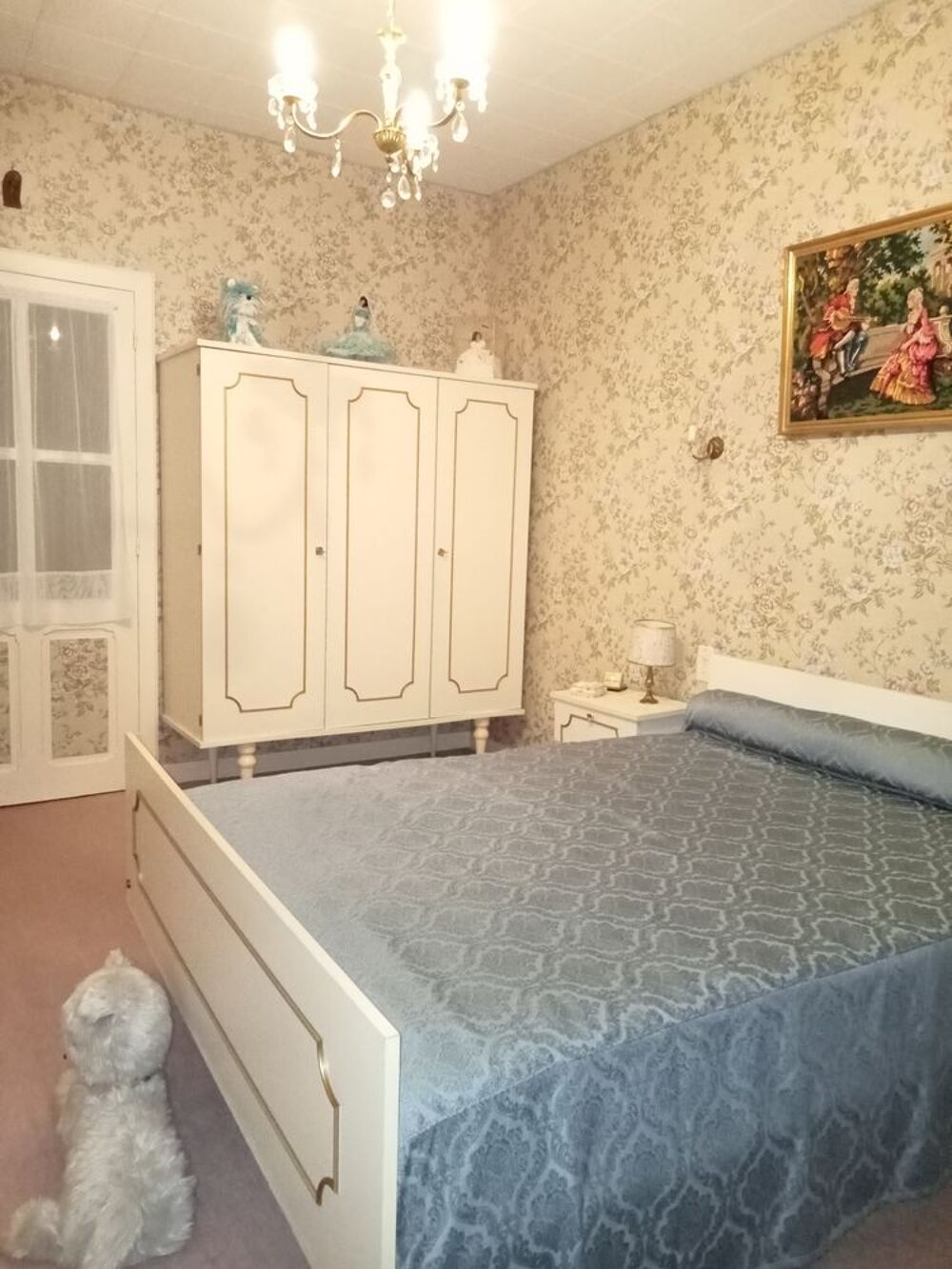 Don de 2 chambres et 2 salles &agrave; manger Meubles