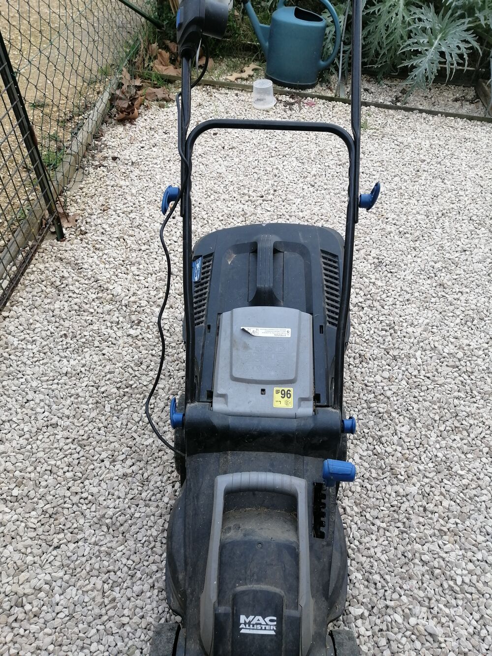 Tondeuse Mac'Allister 1300W Coupe 35cm Jardin