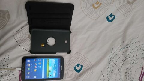 mini tablette Android avec sa coque de protection 90 Perpignan (66)