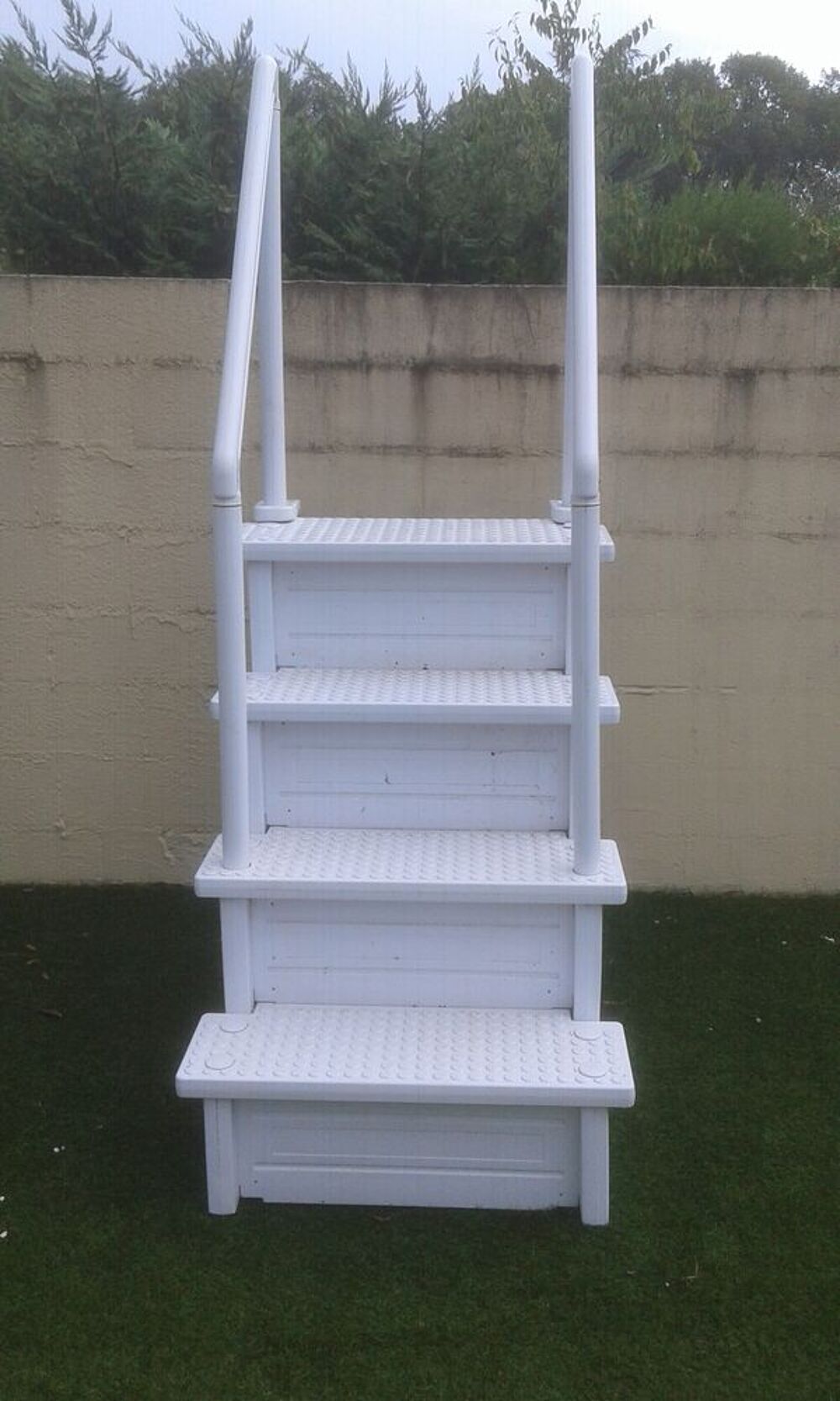 Escalier de piscine Jardin