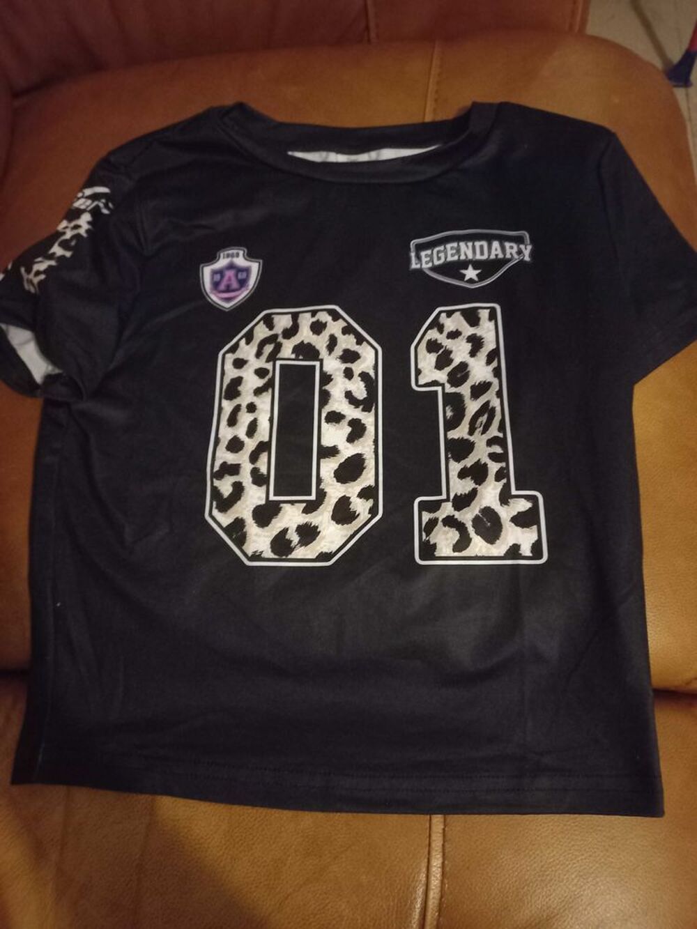 magnifique haut neuf Vêtements