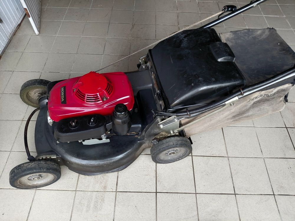 Tondeuse professionnelle HONDA HRH 536 HXE Jardin