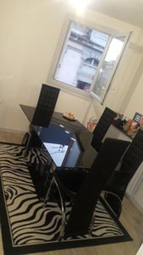 Table en verre tremp� noir 150 Bordeaux (33)