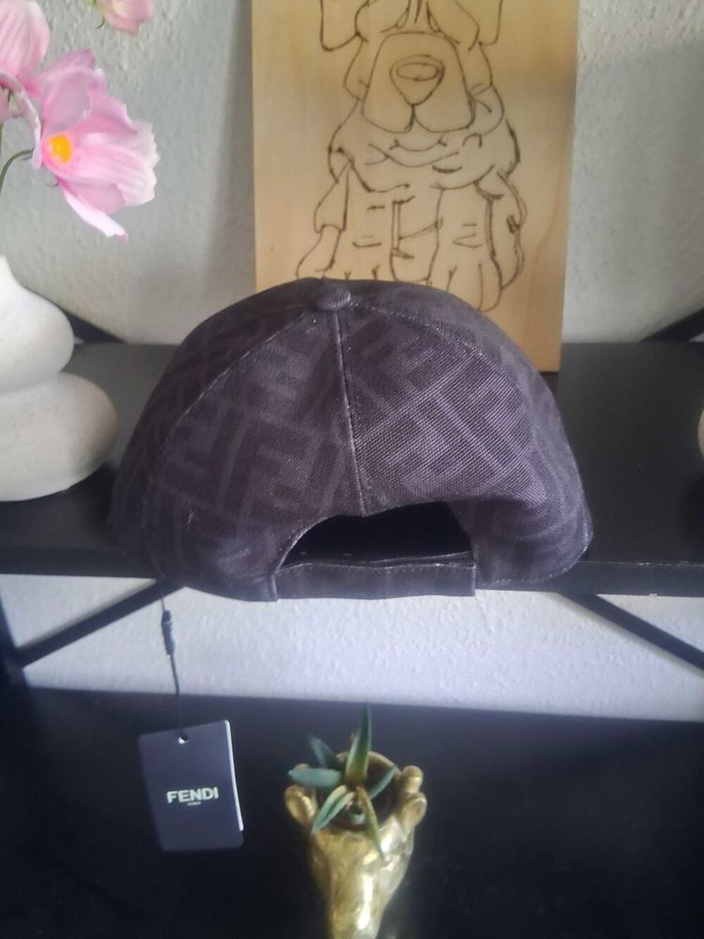 casquette fendi noir neuve avec &eacute;tiquettes Maroquinerie