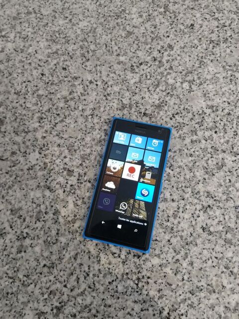 Nokia Lumia 735 68 Melun (77)