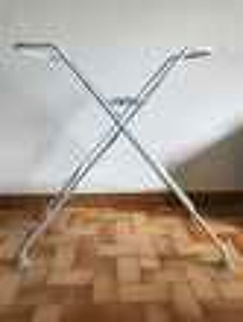 Baignoire b&eacute;b&eacute; BABYMOOV sur support pliable Puriculture