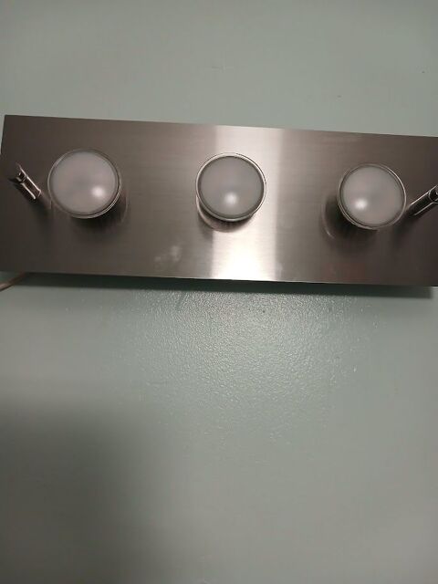 PLAFLONNIER AVEC 3 LAMPES LEDS 19 Villeneuve-d'Ascq (59)