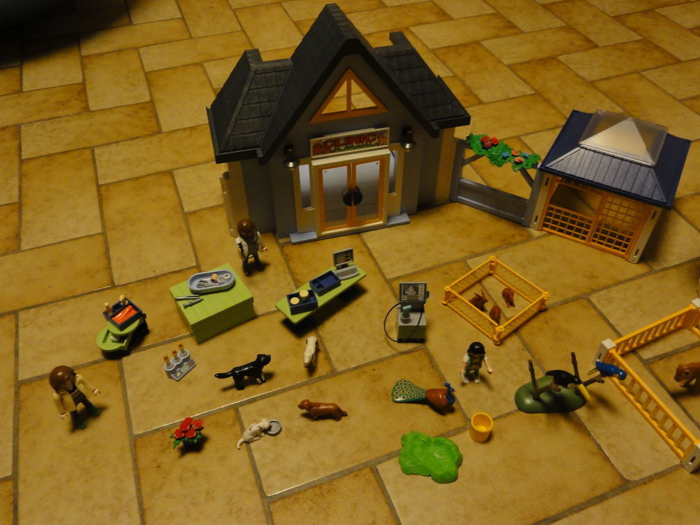 Playmobil 4343 Clinique v&eacute;t&eacute;rinaire Jeux / jouets