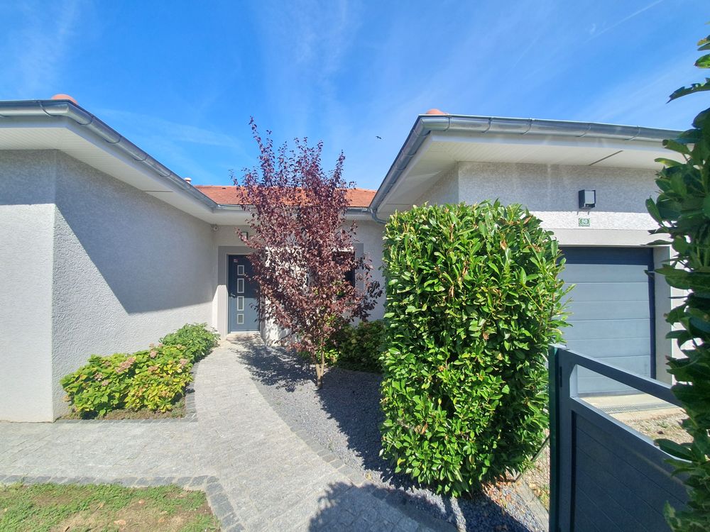à vendre  Villa Brenthonne (74890)