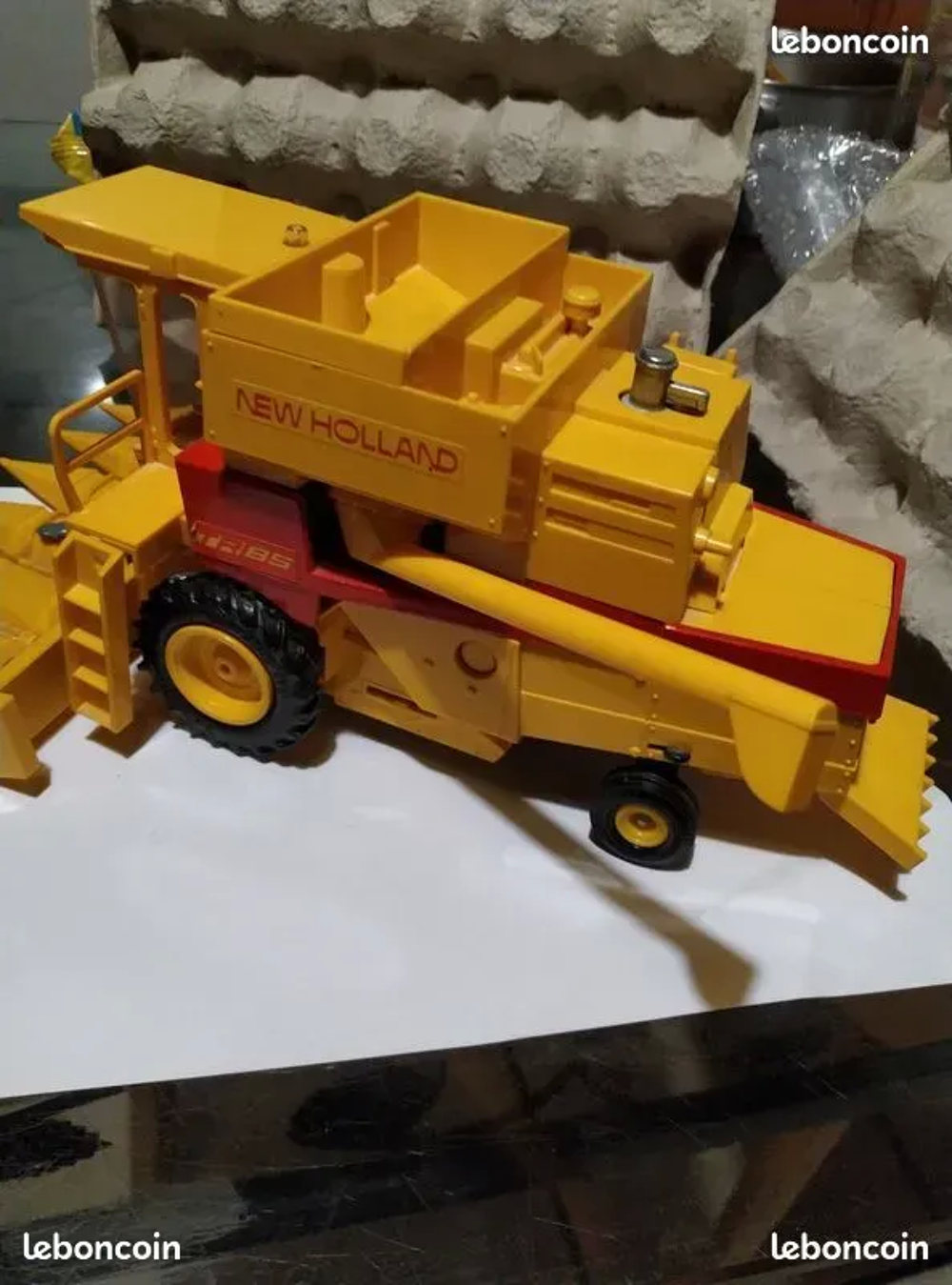 MOISSONNEUSE NEW HOLLAND BRITAINS 1/32 