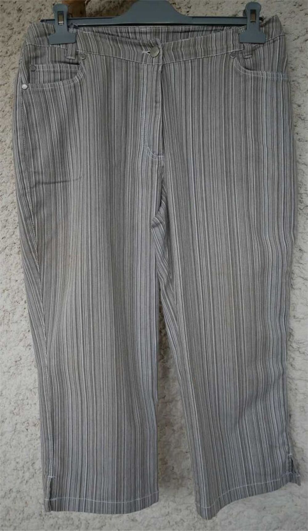 pantacourt femme ray&eacute; Vêtements