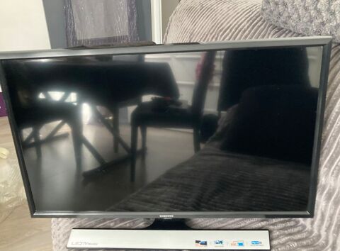 Tlvision led hd 70 Crteil (94)