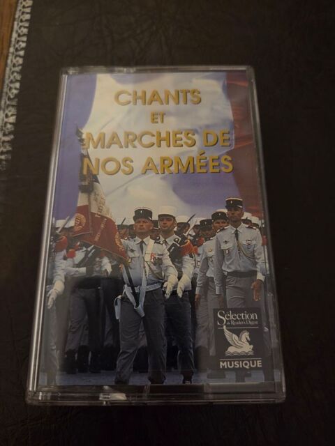 COFFRET de 5 CASSETTES AUDIO
CHANTS et MARCHES des ARMEES 19 Aix-en-Provence (13)