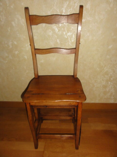 chaise escabeau pliante Billère (64)