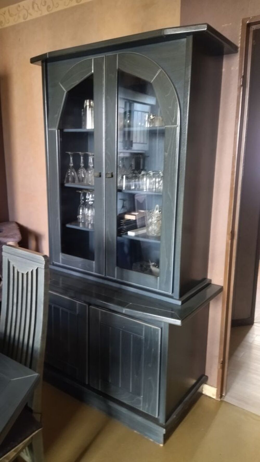 , salle &agrave; manger . Meubles