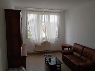  Appartement à louer 3 pièces 70 m²