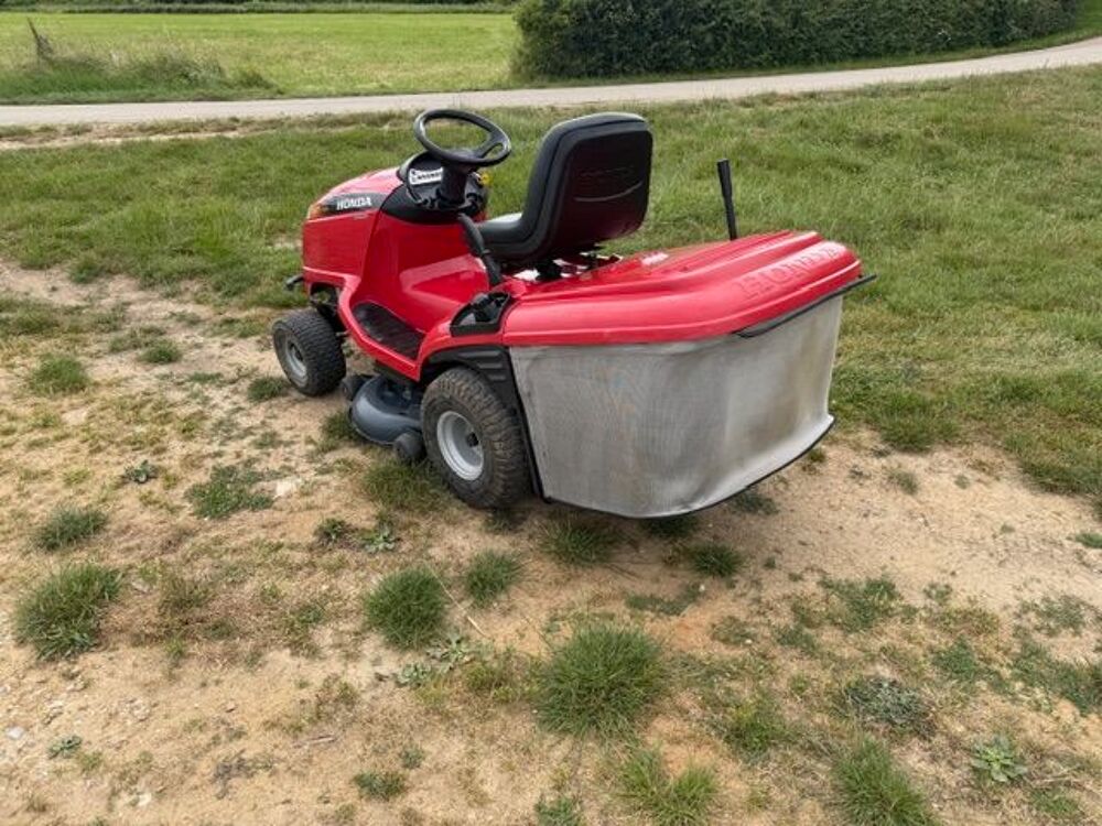 Tracteur tondeuse honda hf2417 reconditionn&eacute; Jardin