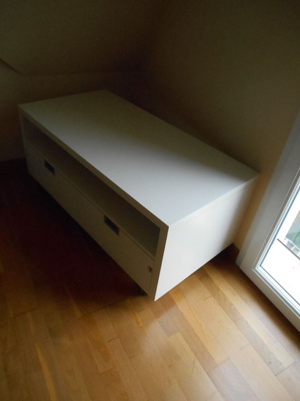 Meuble t&eacute;l&eacute; Meubles