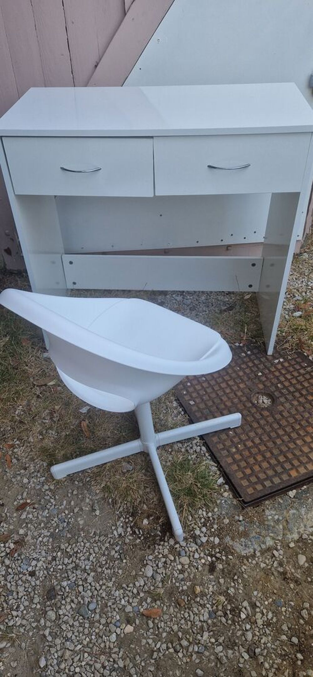 Petit bureau 2 tiroirs de la marque Vida XL Meubles