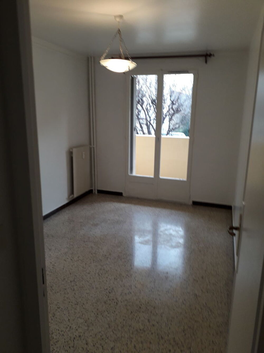 Location Appartement T3 de 67 m² Toulon - Ste Catherine - Haut de st Jean du Var Toulon