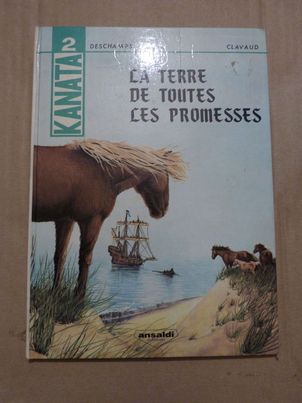 BD KANATA N&deg; 2 avec une d&eacute;dicace de CLAVAUD Livres et BD
