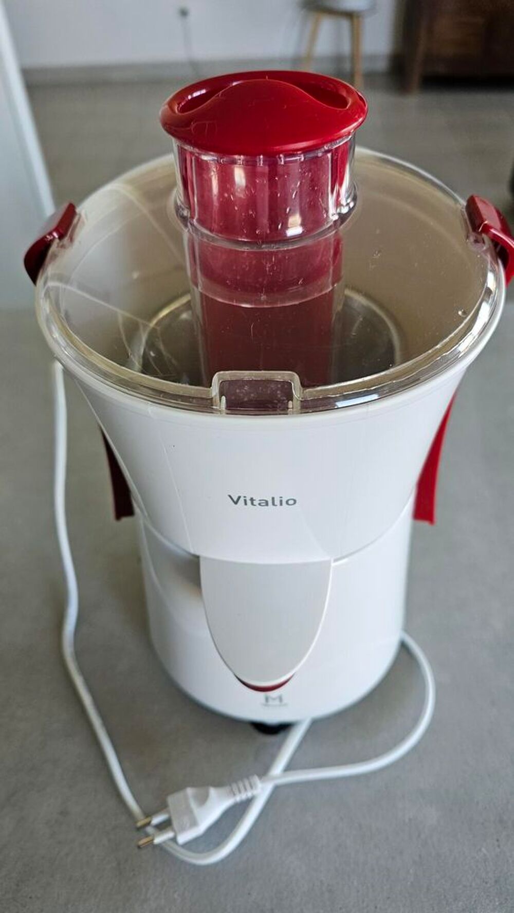 Extracteur de jus/ centrifugeuse Electroménager