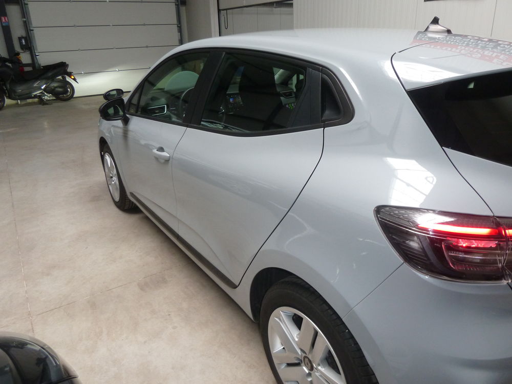 Clio V Clio E-Tech full hybrid 145 GSR2 Evolution 2025 occasion 95300 Ennery