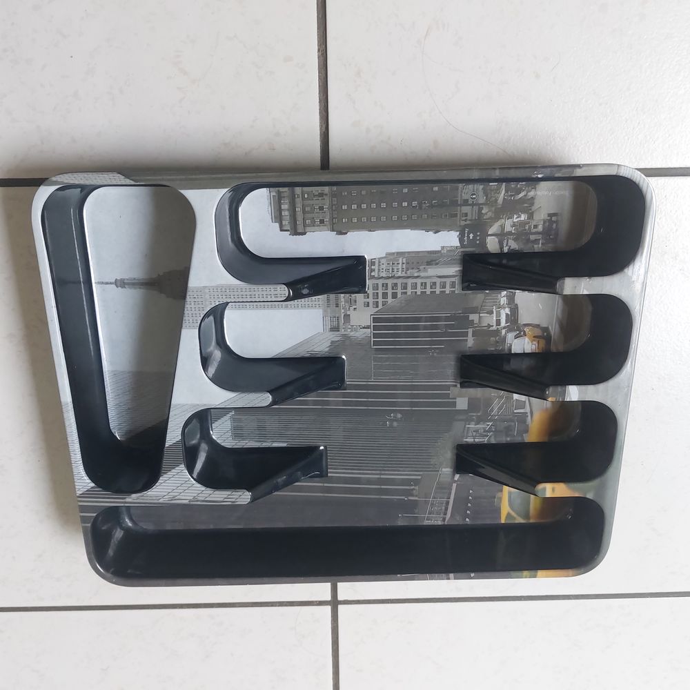 Range couverts neuf Meubles