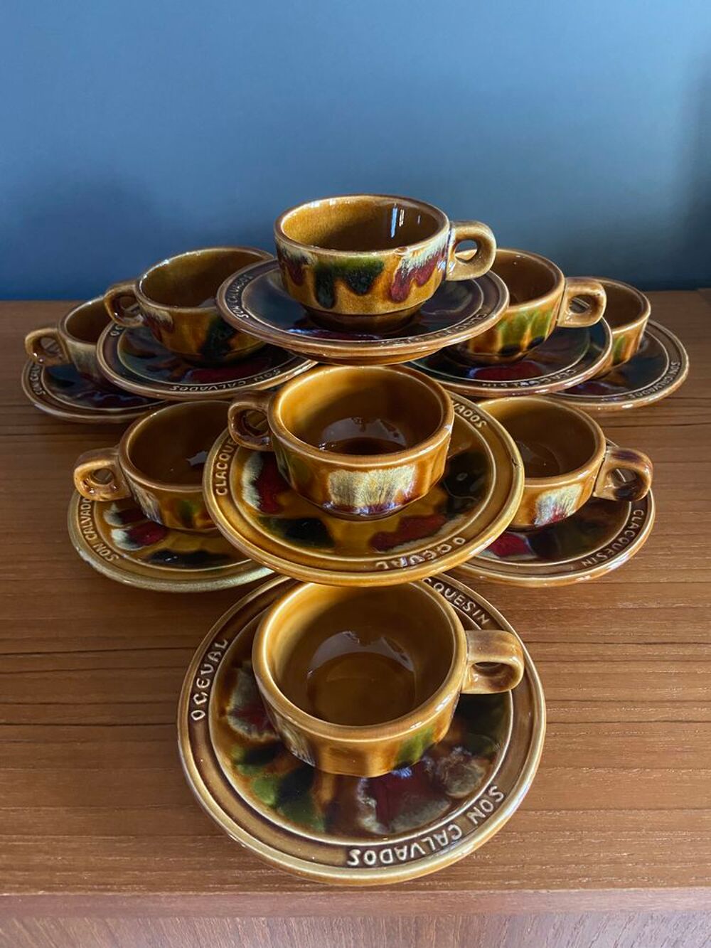 SERVICE &agrave; CAF&Eacute; VINTAGE Cuisine