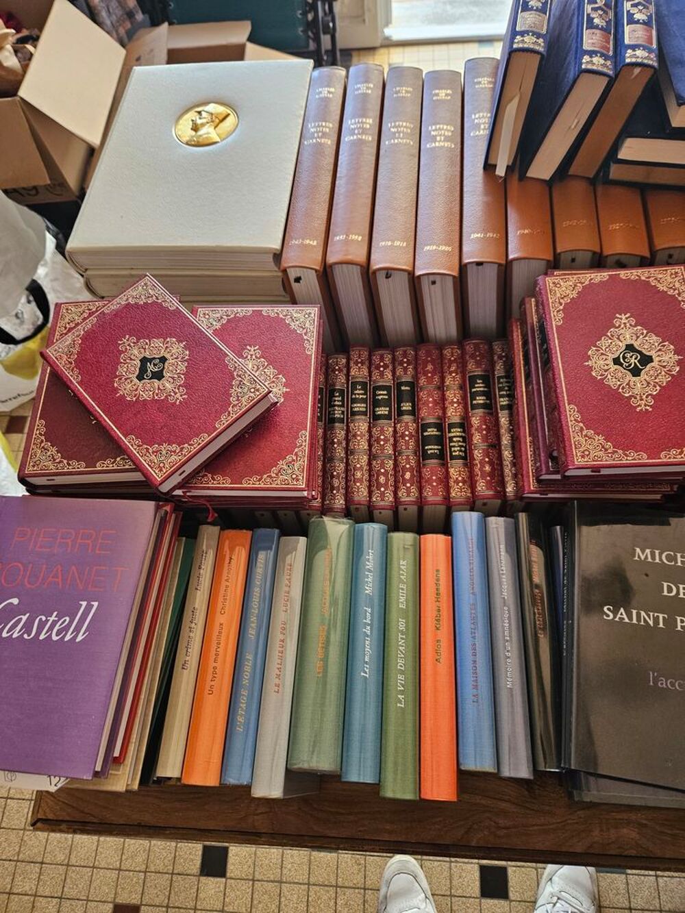 gros lot de livre de bibliotheque a saisir Livres et BD