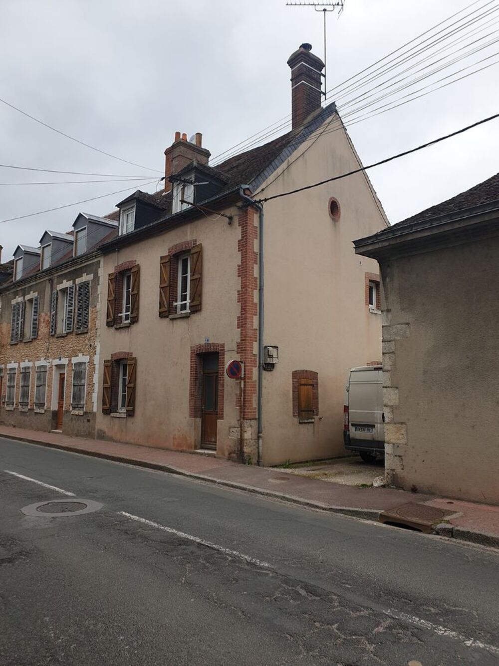 Maison 5 pièces 150 m² · à Châtillon-Coligny · 150 m² · 72 000 €