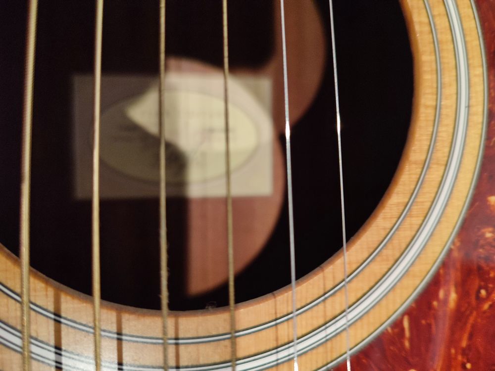Guitare Folk Electro-acoustique TAYLOR 114ce &eacute;tat neuf
+ Amp Audio et hifi