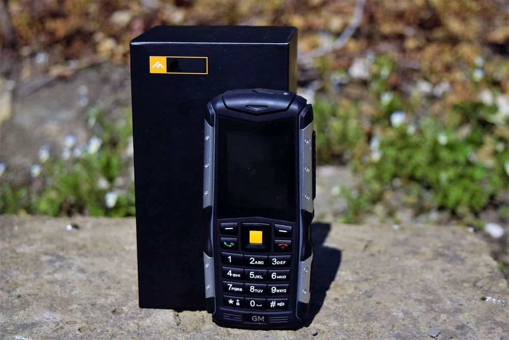 GSM ROBUSTE Téléphones et tablettes