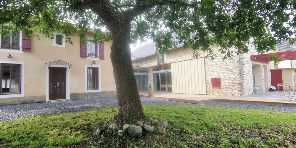 Vente Maison Entièrement rénovée par architecte, ancienne ferme béarnaise Ousse