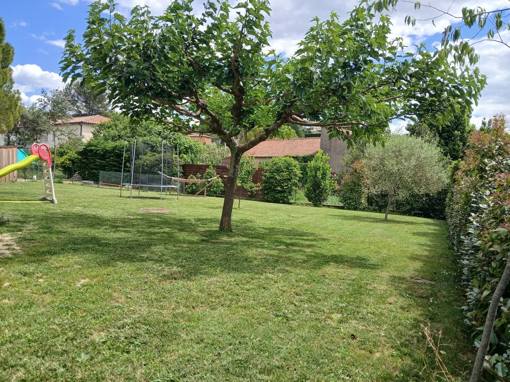 Vente Maison Maison 193 m², Appartement, Jardin 1400 m², Panneaux solaire Saint-privat-des-vieux