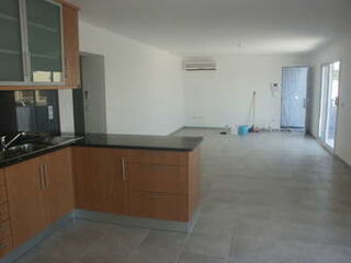  Appartement à louer 3 pièces 90 m²