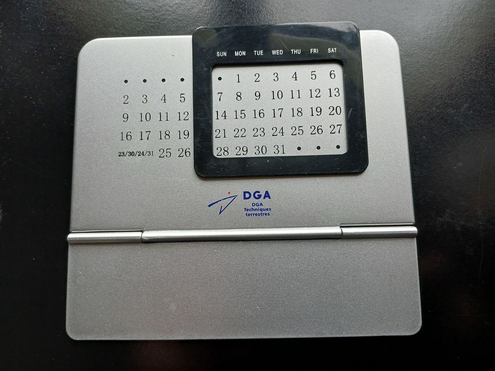 CALENDRIER PERPETUEL DGA ARMEE Décoration