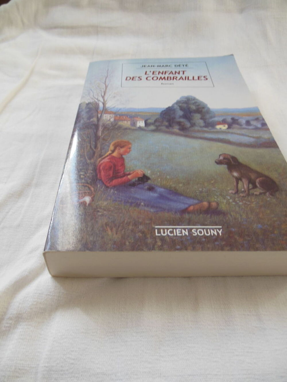  Jean-Marc D&eacute;r&eacute; - L'ENFANT DES COMBRAILLES Roman Livres et BD