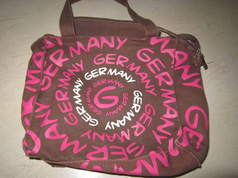 Un sac en tissu couleur marron soutenu et rose
5 Brignais (69)