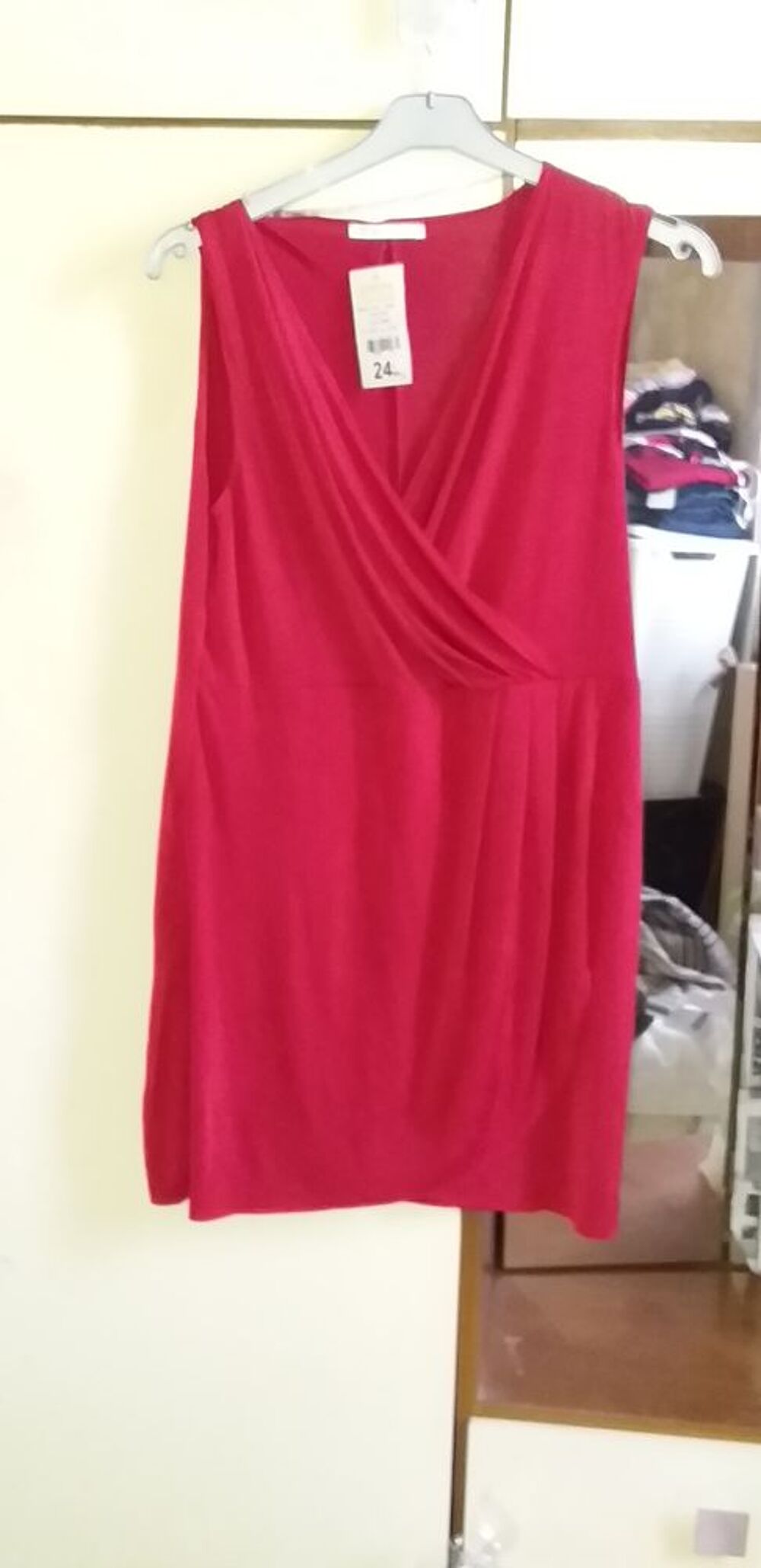 Robe rouge t40 5€ Vêtements